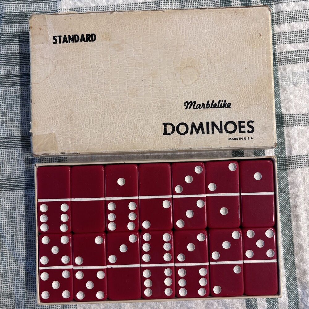 Vintage Set of Puremco No. 616 Standard Marblelike Dominoes Made In USA Red